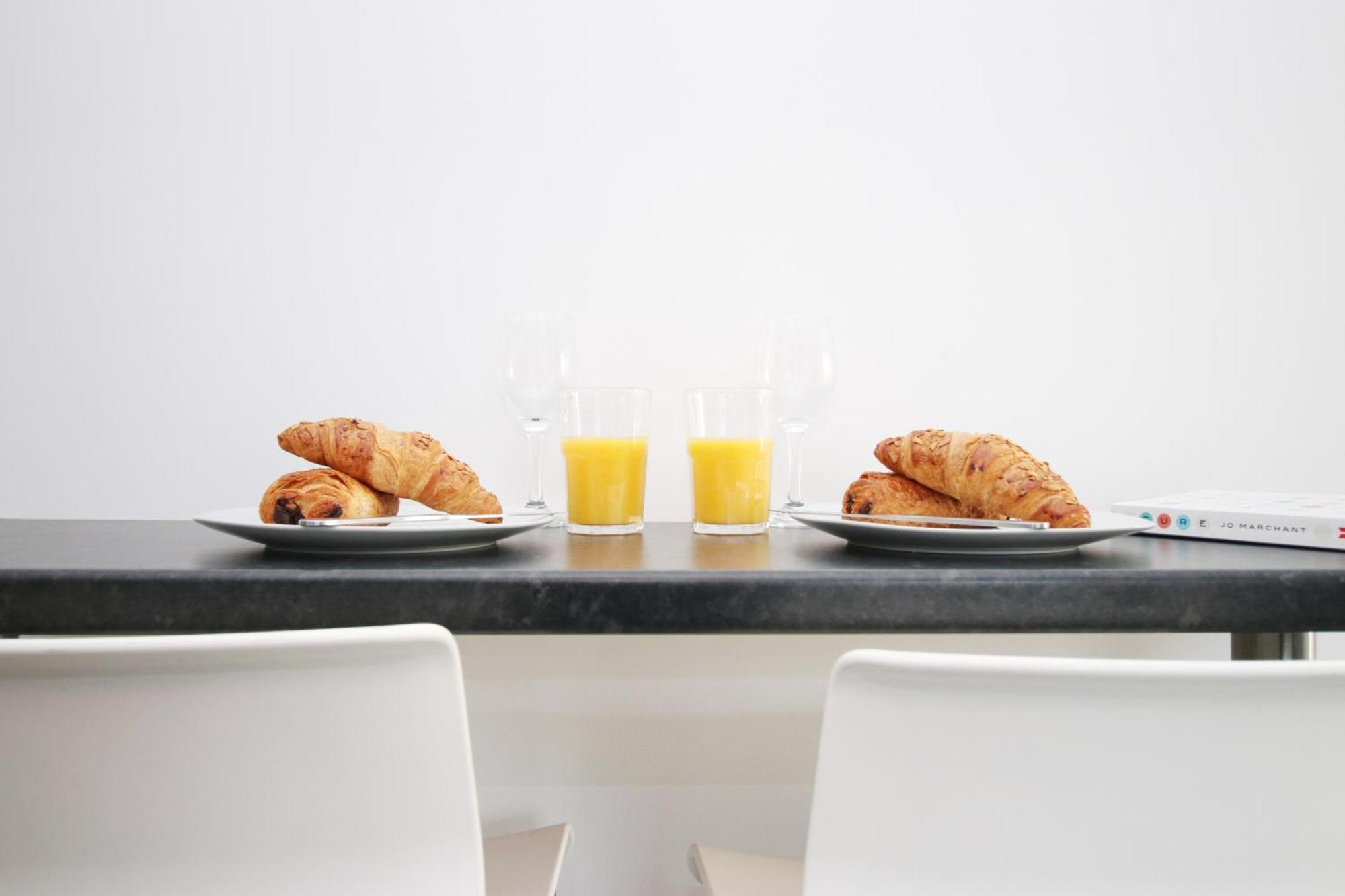 Modern Guesthouse, Fast Wi-Fi, Street Free Parking, Central, Fully Equipped كارديف المظهر الخارجي الصورة