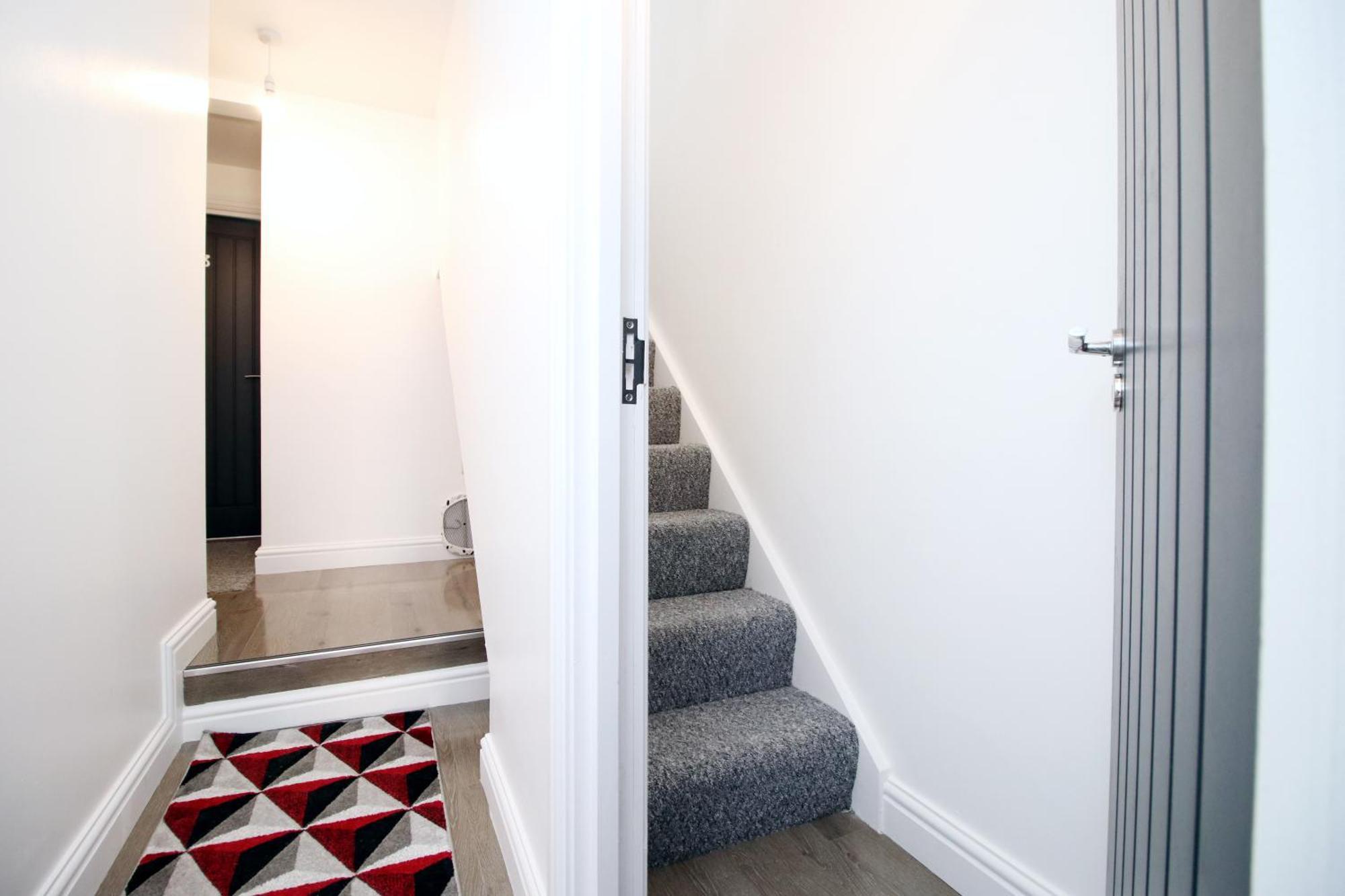 Modern Guesthouse, Fast Wi-Fi, Street Free Parking, Central, Fully Equipped كارديف المظهر الخارجي الصورة